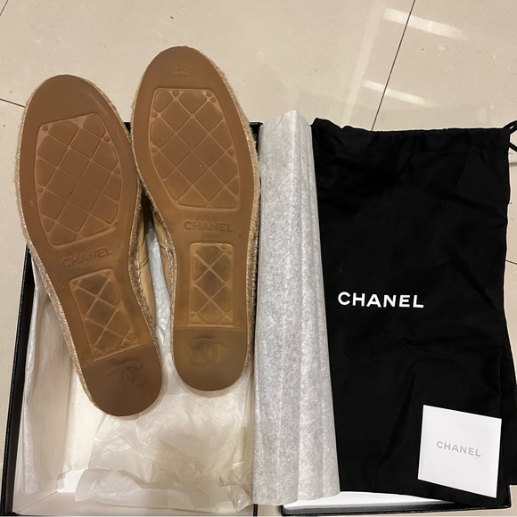 Chanel espadrilles gently worn - Picture 4 of 8